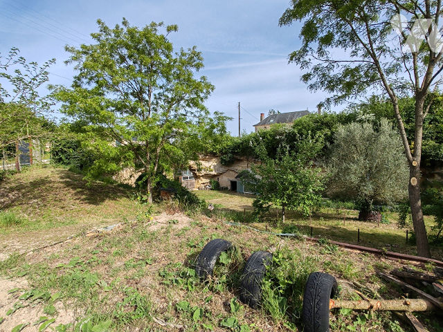 Terrain 895 m² · à Doué-en-Anjou · 895 m² · 60 000 €