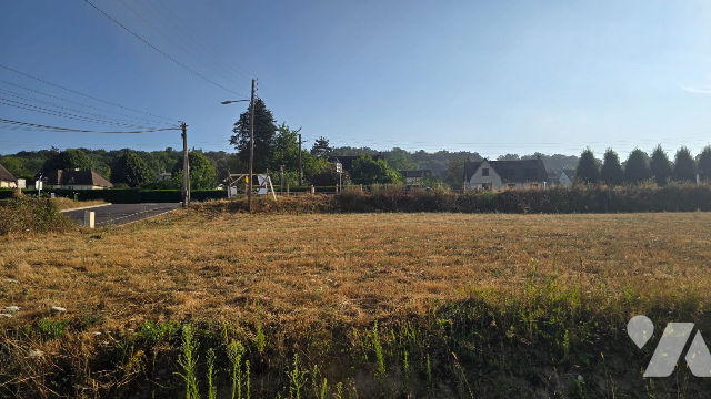 Terrain 710 m² · à Val-Saint-Père · 710 m² · 85 200 €