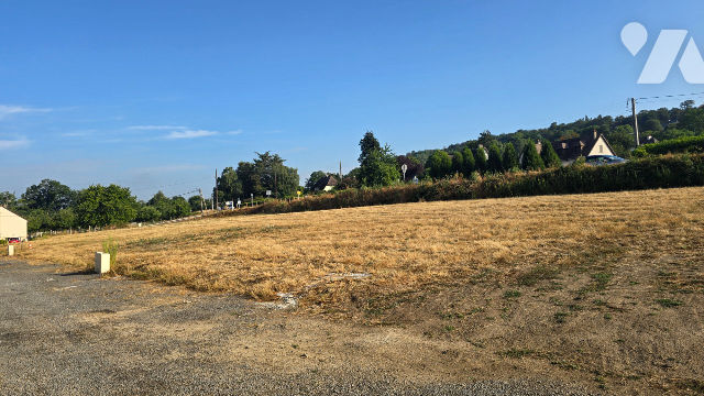 Terrain 547 m² · à Val-Saint-Père · 547 m² · 65 640 €
