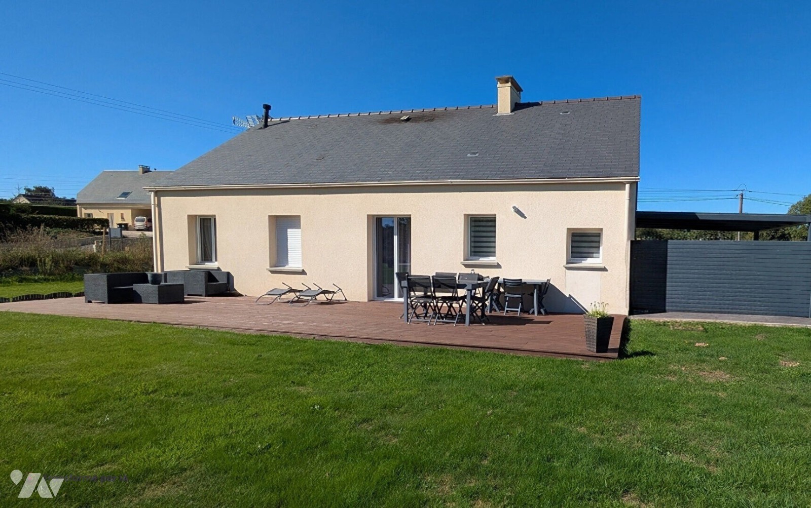 Maison 4 pièces 75 m² · à Montaigu-la-Brisette · 75 m² · 220 000 €