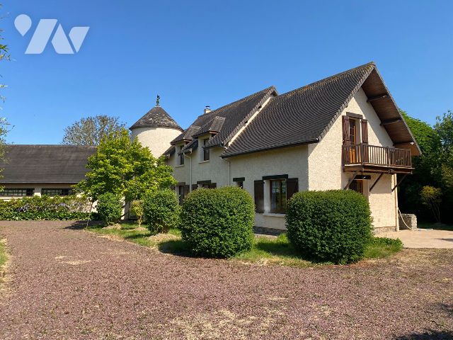 Maison 6 pièces 225 m² · à Dézert · 225 m² · 340 000 €