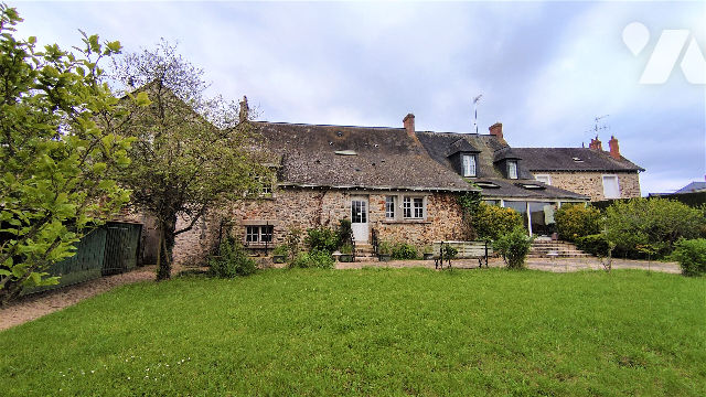 Maison 7 pièces 240 m² · à Vaiges · 240 m² · 300 000 €