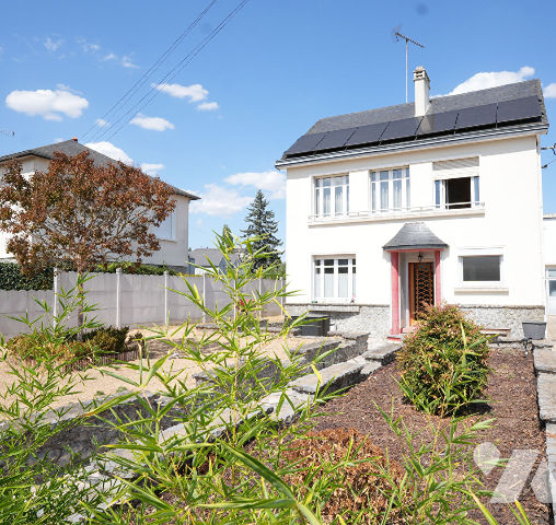 Maison 4 pièces 94 m² · à Laval · 94 m² · 200 000 €