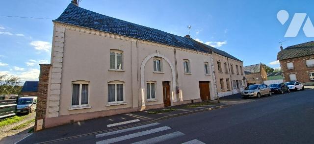 Maison 8 pièces 216 m² · à Crécy-sur-Serre · 216 m² · 149 900 €