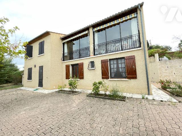 Maison 4 pièces 122 m² · à Valensole · 122 m² · 300 000 €