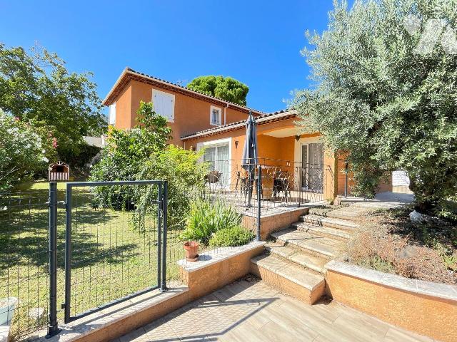 Maison 5 pièces 160 m² · à Volx · 160 m² · 490 000 €
