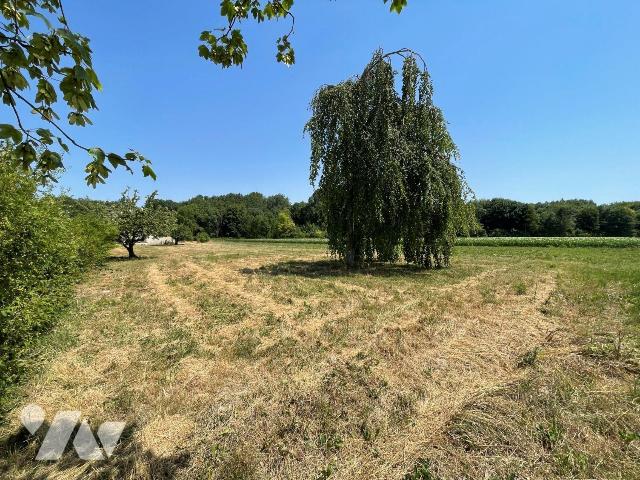 Terrain 1082 m² · à Alincourt · 1 082 m² · 39 900 €