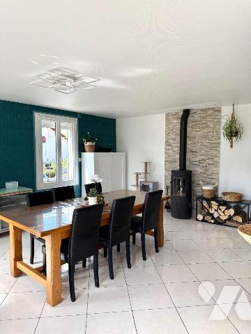 Vente - Maison / villa - LAUBRESSEL - 147 m² - 6 pièces - 10010/10010/429