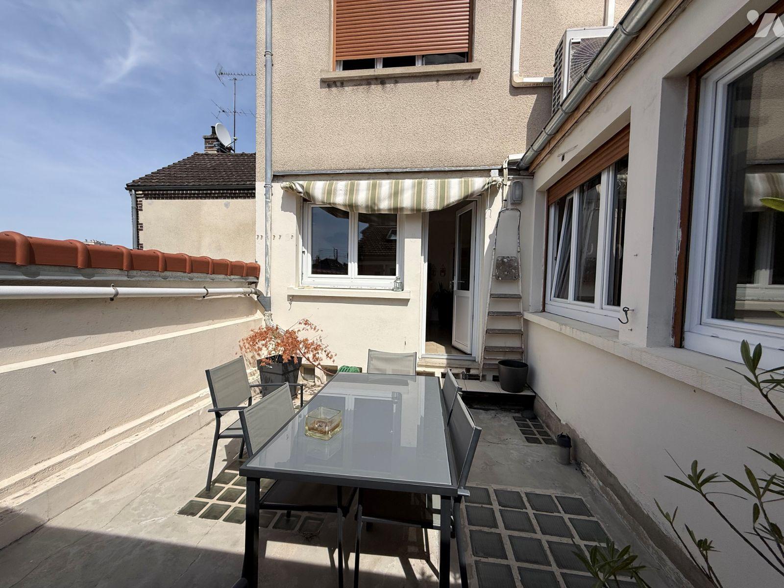 Maison 8 pièces 220 m² · à Troyes · 220 m² · 250 000 €