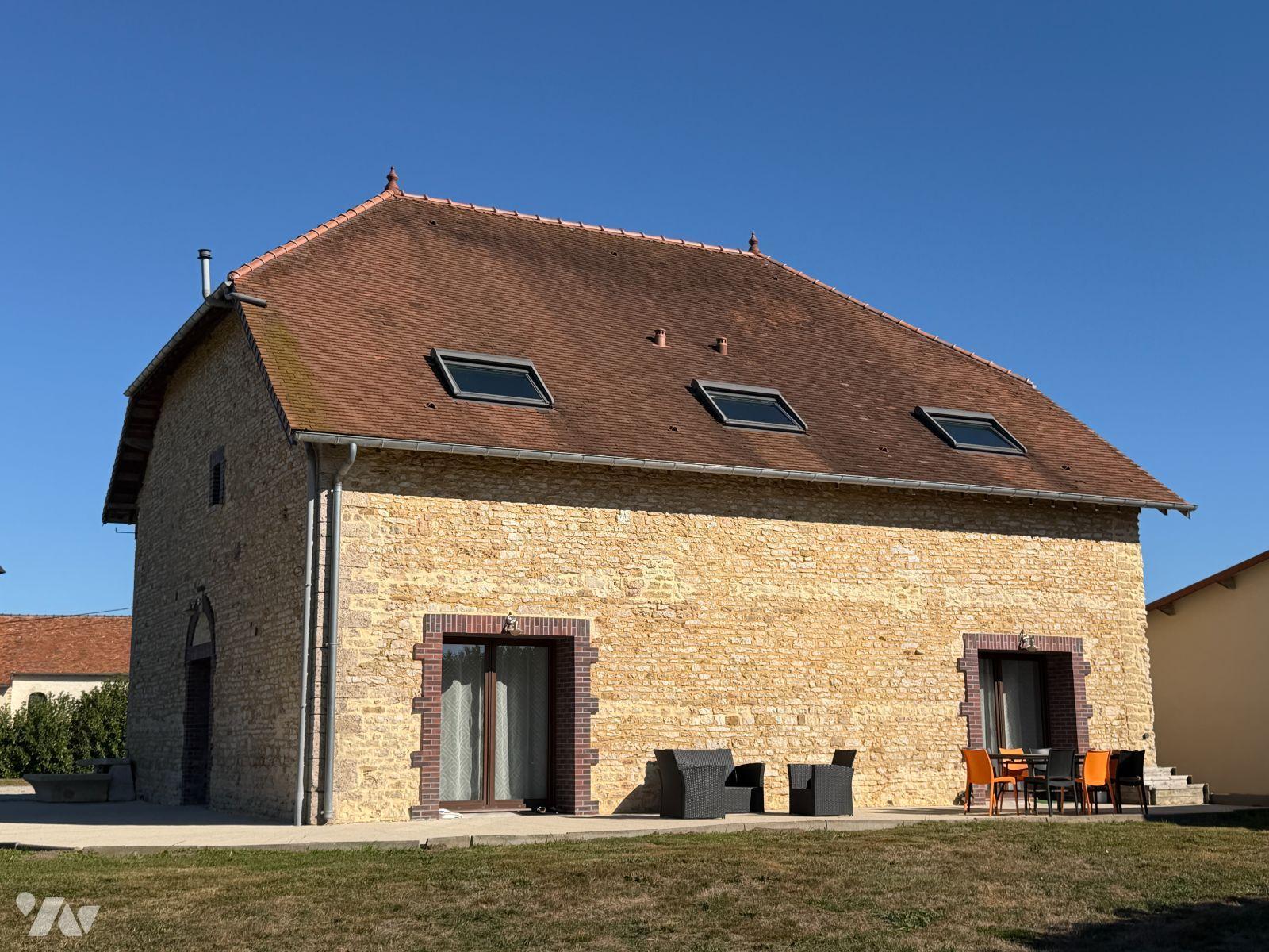 Maison 6 pièces 255 m² · à Fralignes · 255 m² · 260 000 €