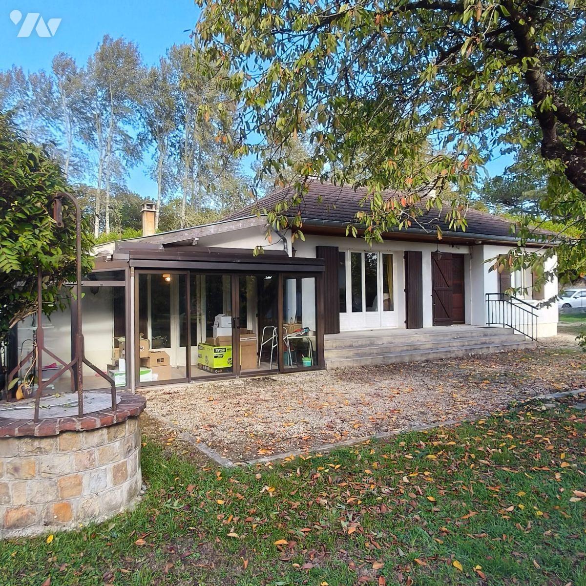 Maison 4 pièces 102 m² · à Saint-Thibault · 102 m² · 160 000 €