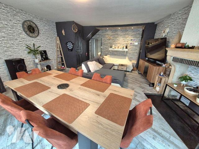 Maison 9 pièces 179 m² · à Essoyes · 179 m² · 105 000 €