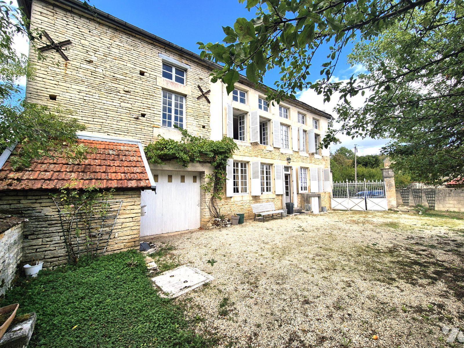 Maison 4 pièces 100 m² · à Cunfin · 100 m² · 110 000 €