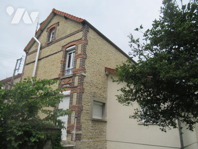 Maison 6 pièces 129 m² · à Sainte-Savine · 129 m² · 300 000 €