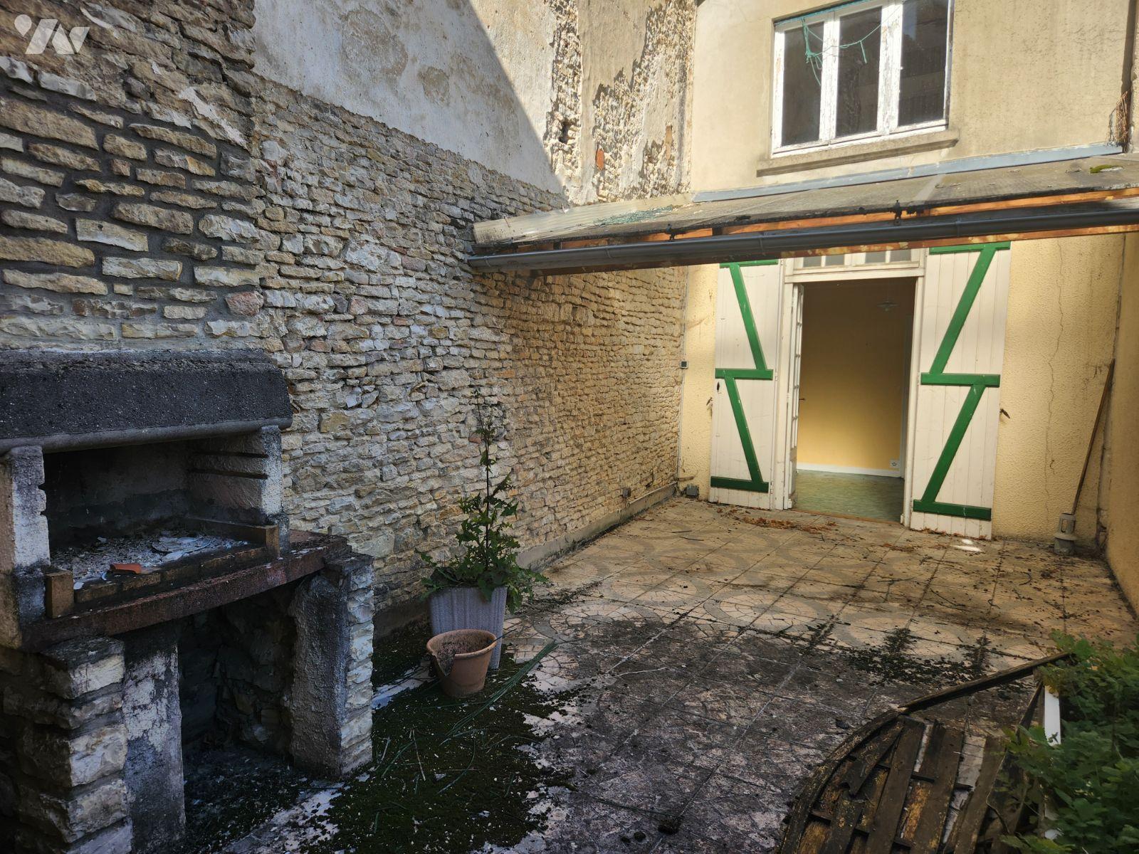 VENTE immeuble-BAR SUR AUBE (10)
