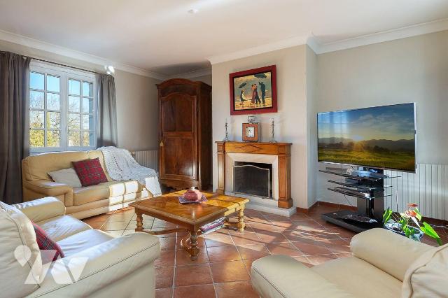 Maison 7 pièces 241 m² · à Aix-en-Provence · 241 m² · 1 345 000 €