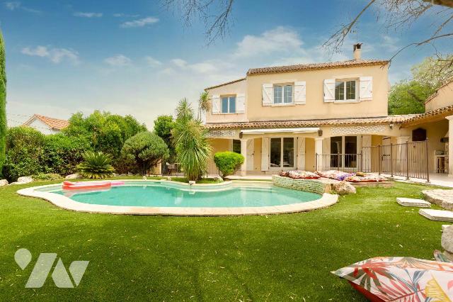 Maison 6 pièces 175 m² · à Marseille 11e Arrondissement · 175 m² · 685 000 €