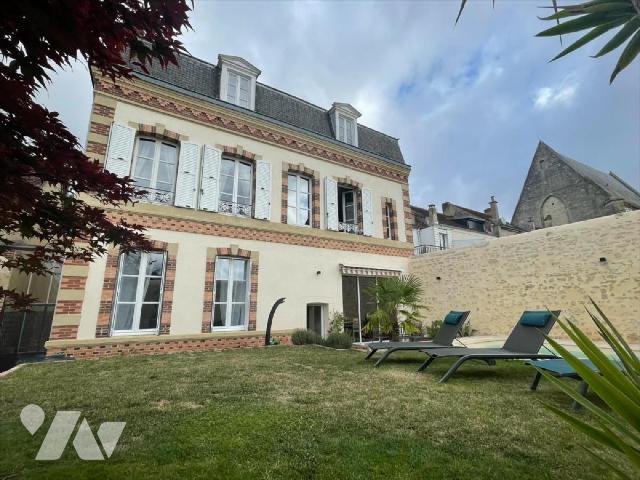 Maison 10 pièces 239 m² · à Argentan · 239 m² · 400 000 €