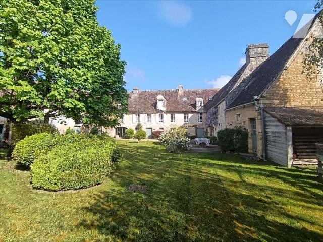 Maison 340m² — Villers-Canivet
