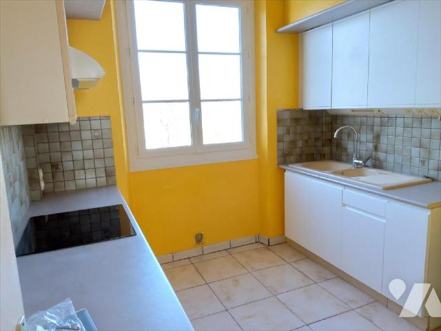Appartement 3 pièces · à Falaise · 545 €