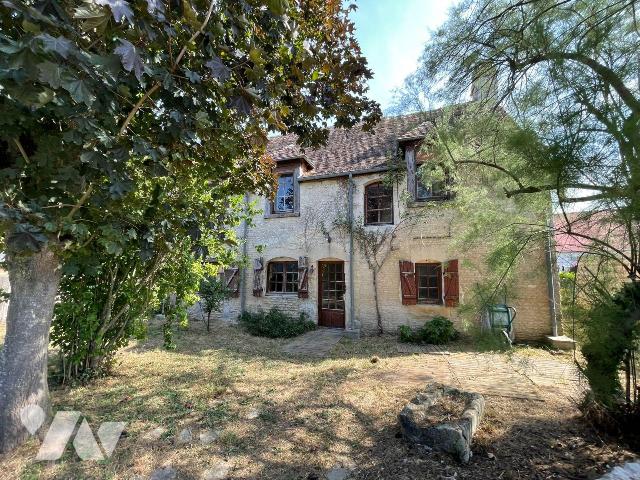 Maison 5 pièces 107 m² · à Marais-la-Chapelle · 107 m² · 100 000 €