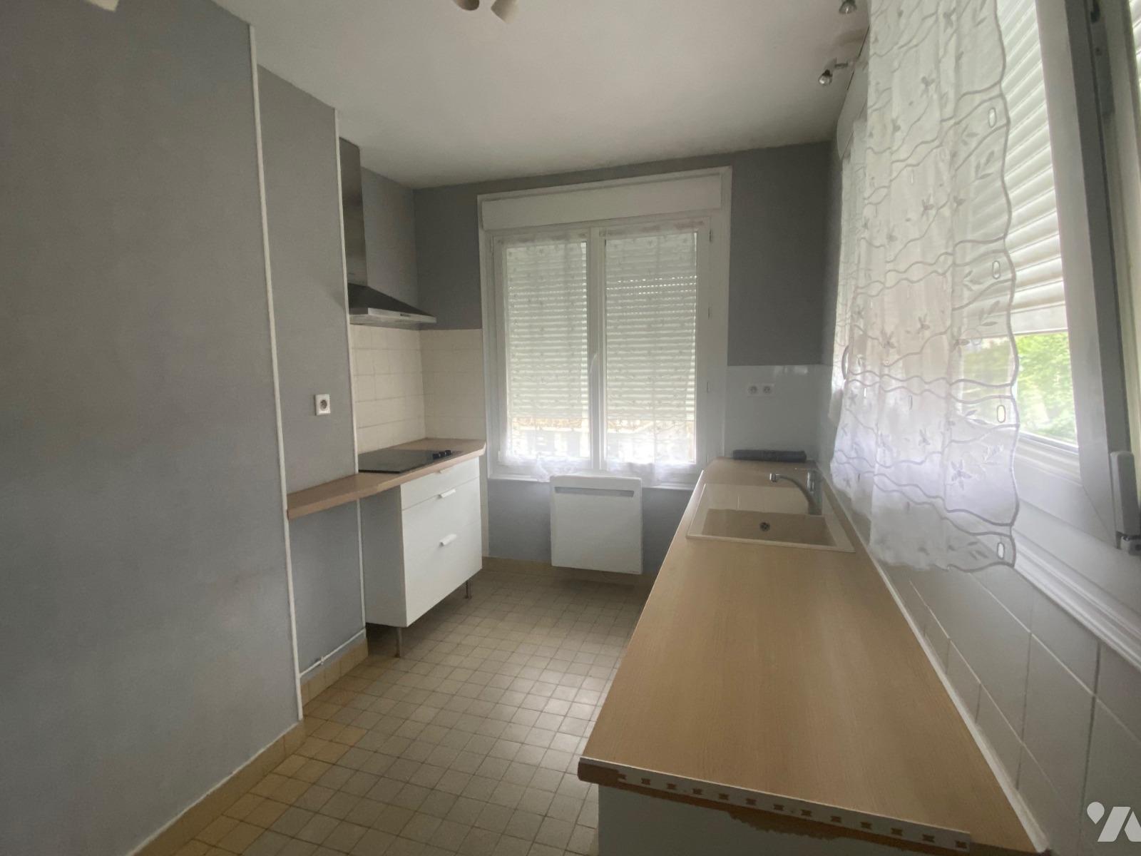 LOCATION appartement-CONDE SUR NOIREAU (14)