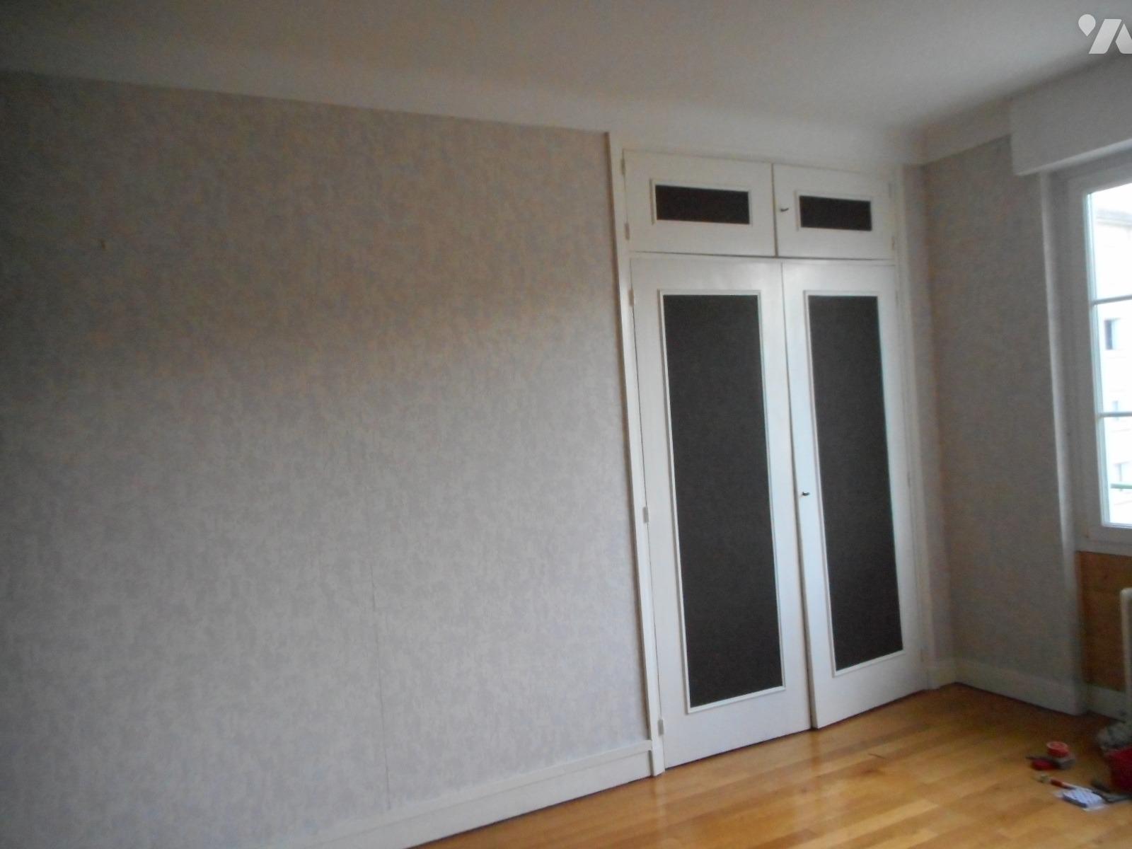 LOCATION appartement-CONDE SUR NOIREAU (14)