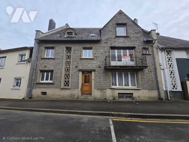 Maison 8 pièces 215 m² · à Condé-en-Normandie · 215 m² · 149 899 €