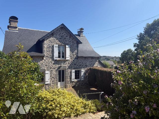 Maison 5 pièces 85 m² · à Mauriac · 85 m² · 180 000 €