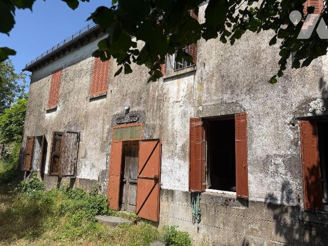 Maison 160 m² · à Saint-Chamant · 160 m² · 69 000 €