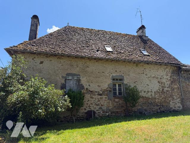 Maison 6 pièces · à Chalvignac · 65 000 €