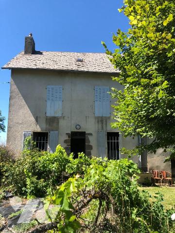 Maison — Saint-Illide