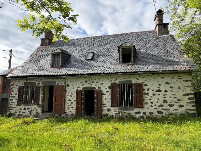 Maison — Saint-Bonnet-de-Salers