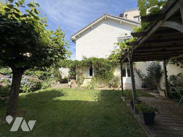 Maison 5 pièces 110 m² · à Aurillac · 110 m² · 250 000 €