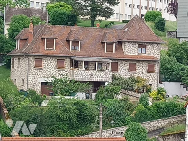 Maison 8 pièces 254 m² · à Aurillac · 254 m² · 311 321 €