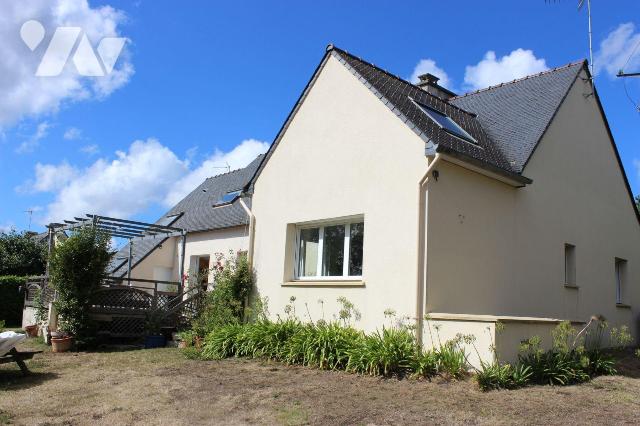 Maison 9 pièces 156 m² · à Kerfot · 156 m² · 315 000 €