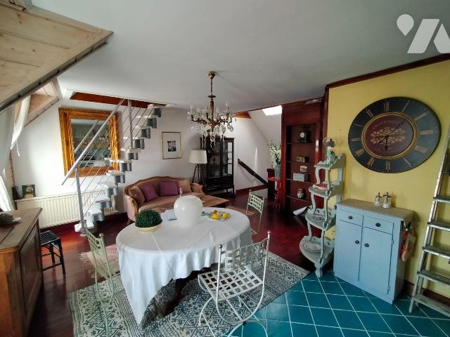 Maison 6 pièces 195 m² · à La Ville-Ès-Nonais · 195 m² · 680 000 €