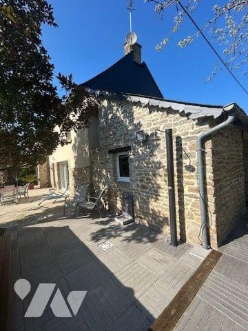 Maison 151 m² · à Saint-Juvat · 151 m² · 300 000 €