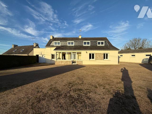 Maison 5 pièces 135 m² · à Bourbriac · 135 m² · 210 000 €