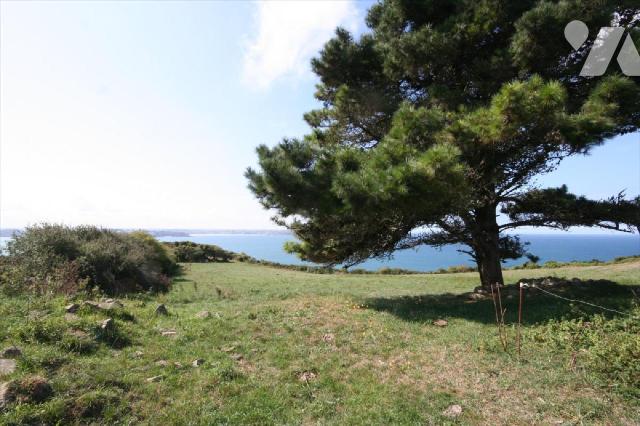 Agr Trédrez-Locquémeau · 190 000 €