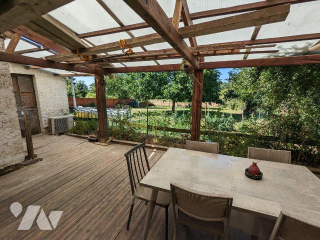 Maison 6 pièces 143 m² · à Luigny · 143 m² · 122 650 €