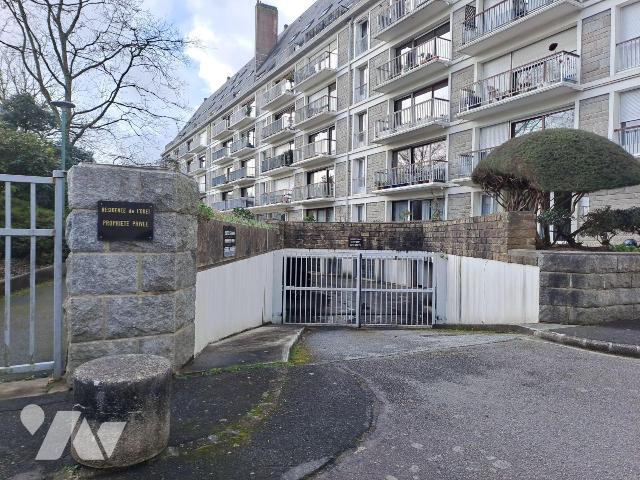 Parking 15 m² · à Quimper · 15 m² · 27 000 €