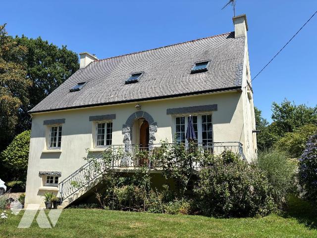 Maison 8 pièces 120 m² · à Edern · 120 m² · 220 000 €