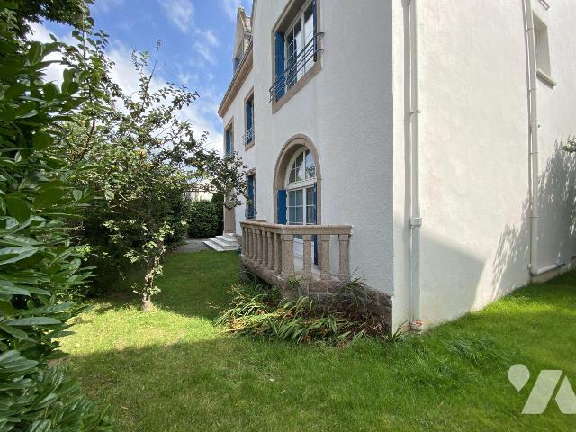 Maison 9 pièces 260 m² · à Brest · 260 m² · 425 000 €