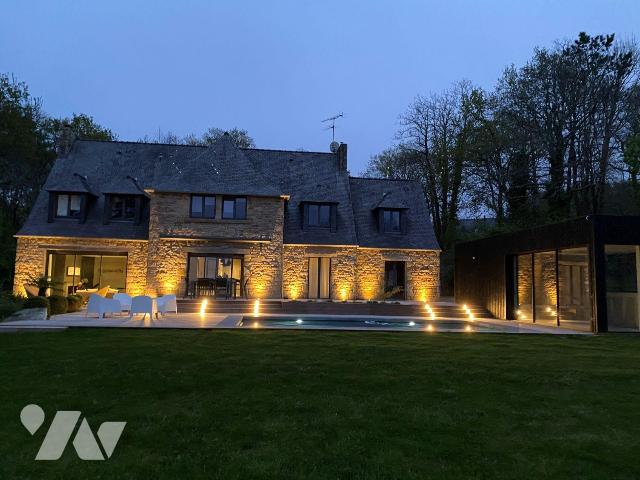Maison 8 pièces 210 m² · à Plougastel-Daoulas · 210 m² · 1 180 000 €