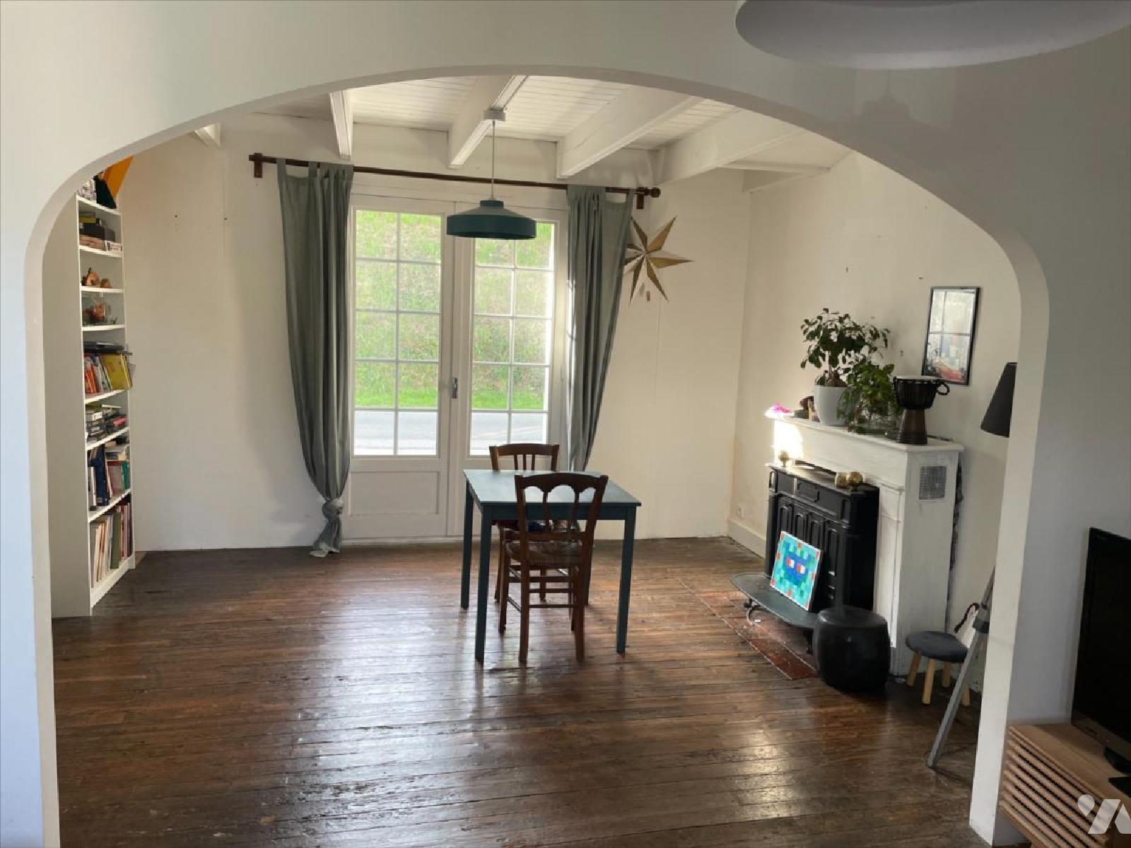 Maison 5 pièces 103 m² · à Brasparts · 103 m² · 90 000 €