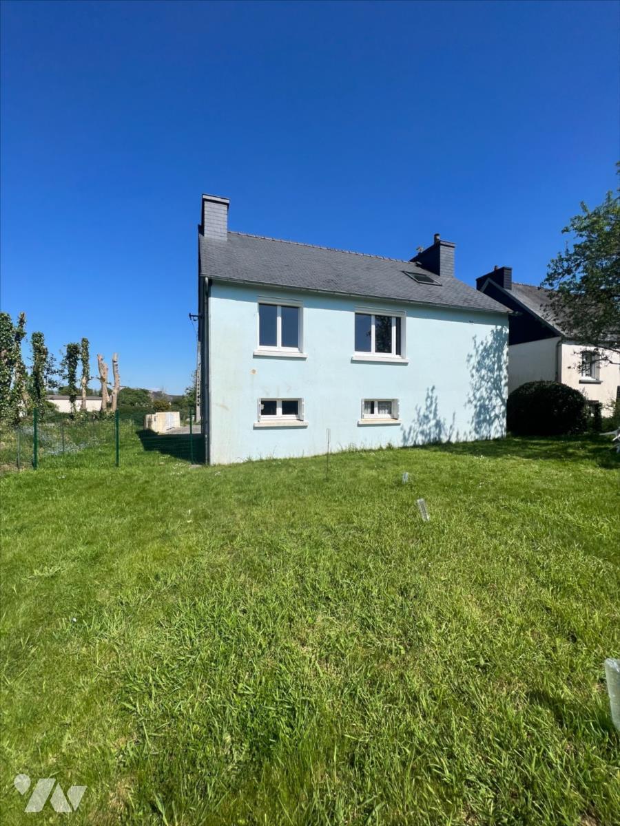 Maison 5 pièces 124 m² · à Châteauneuf-du-Faou · 124 m² · 160 000 €