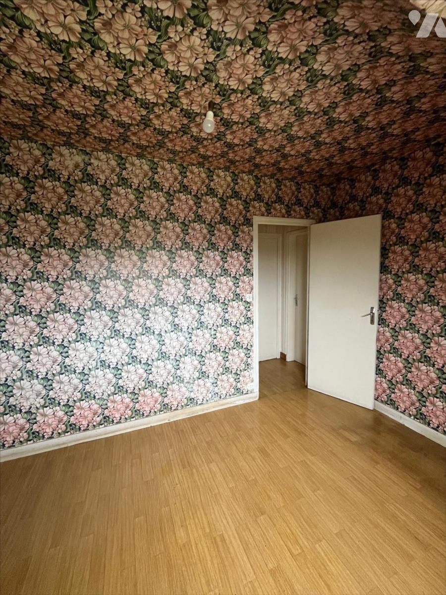 Maison 5 pièces 89 m² · à Dinéault · 89 m² · 125 000 €