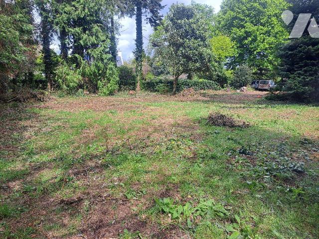 Terrain 885 m² · à Rédené · 885 m² · 154 875 €