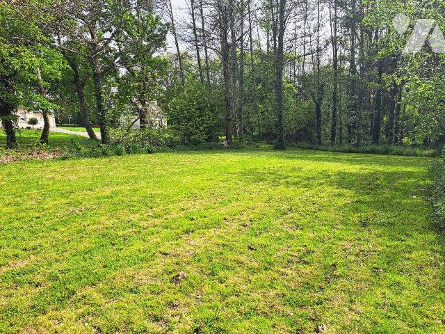 Terrain 1023 m² · à Rédené · 1 023 m² · 155 000 €